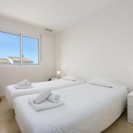 2247-Duplex 3 Bedrooms With 2 Terraces Манилва Экстерьер фото