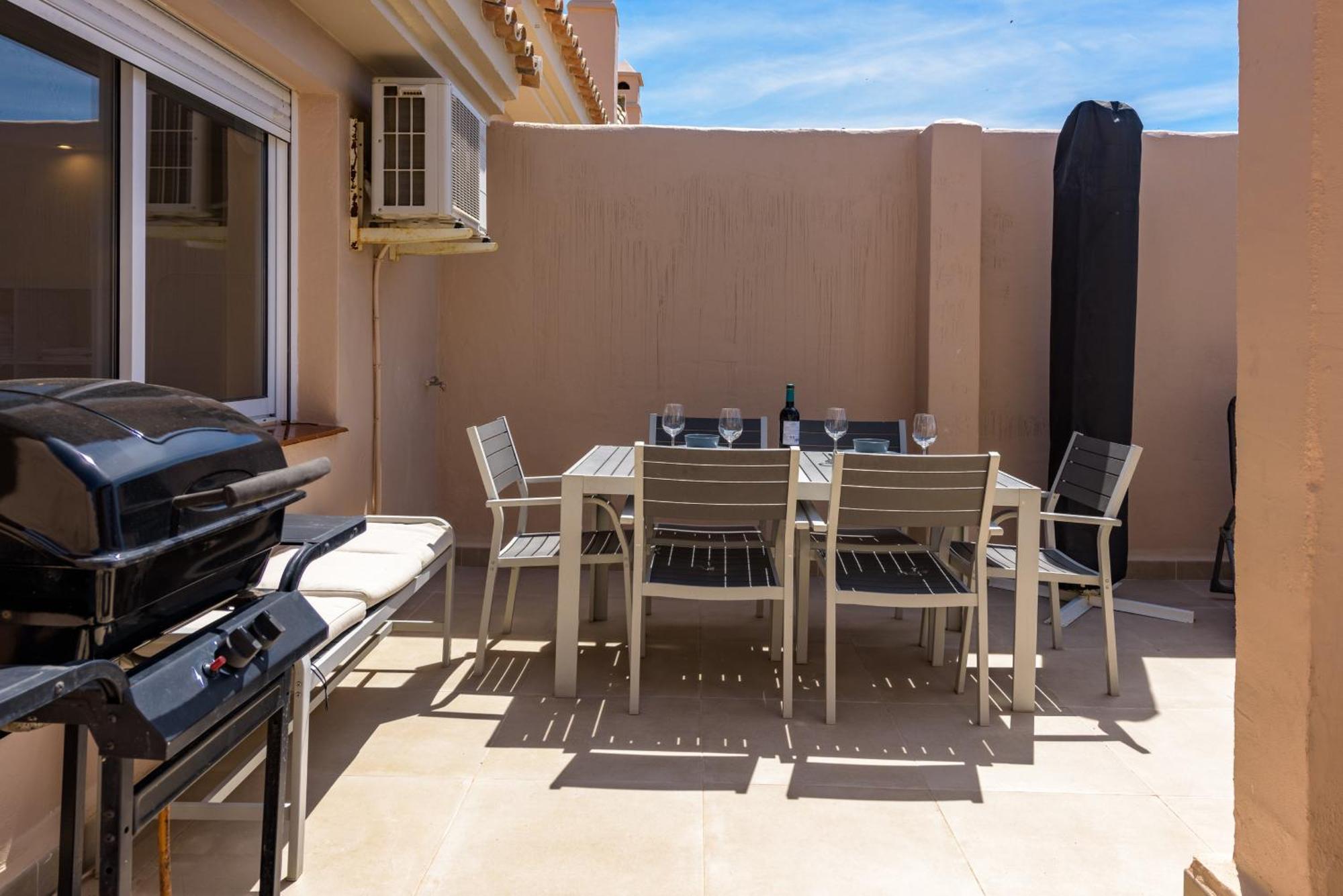 2247-Duplex 3 Bedrooms With 2 Terraces Манилва Экстерьер фото